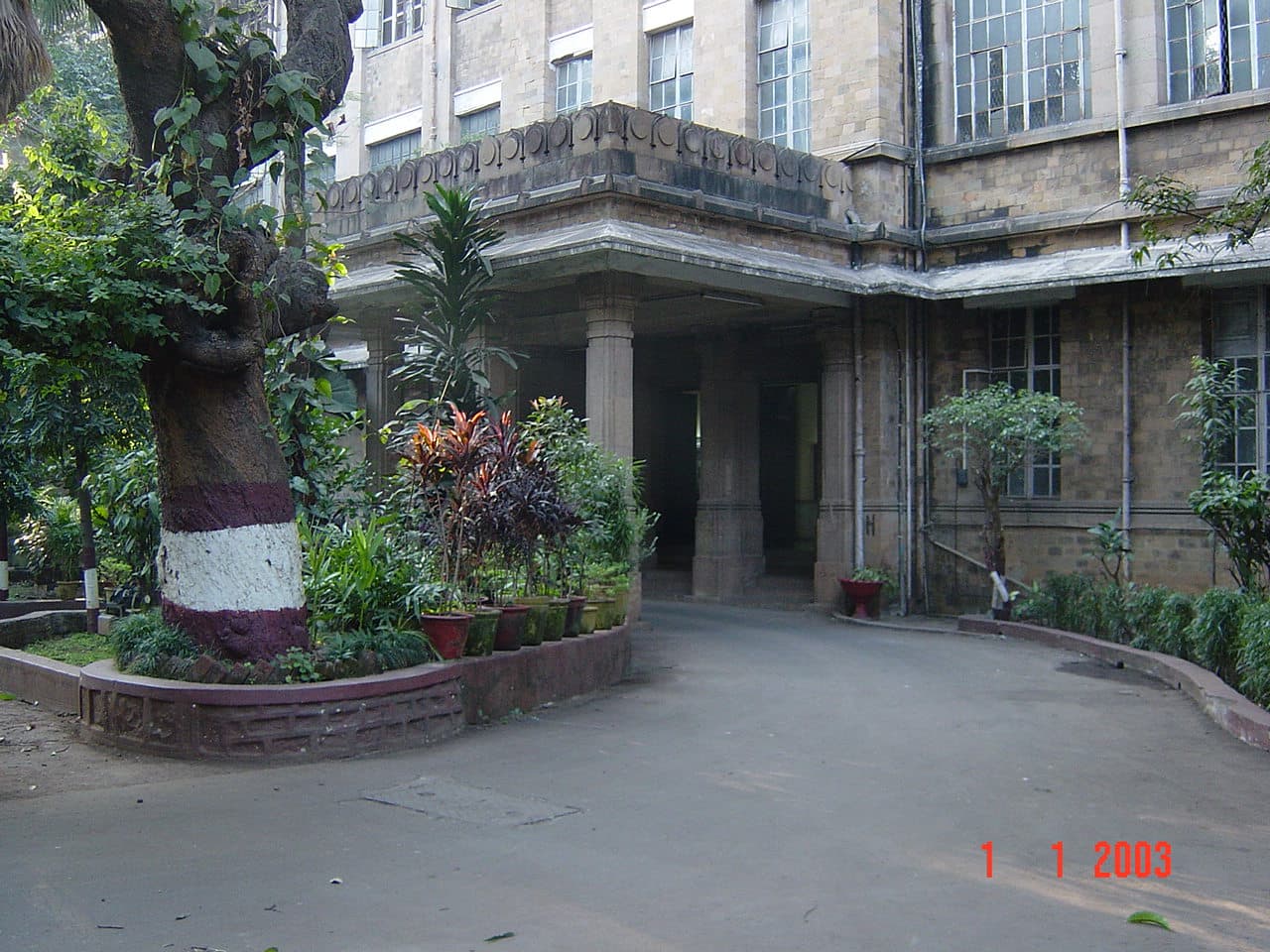 KEM Hospital Blood Bank (Largest in Mumbai)