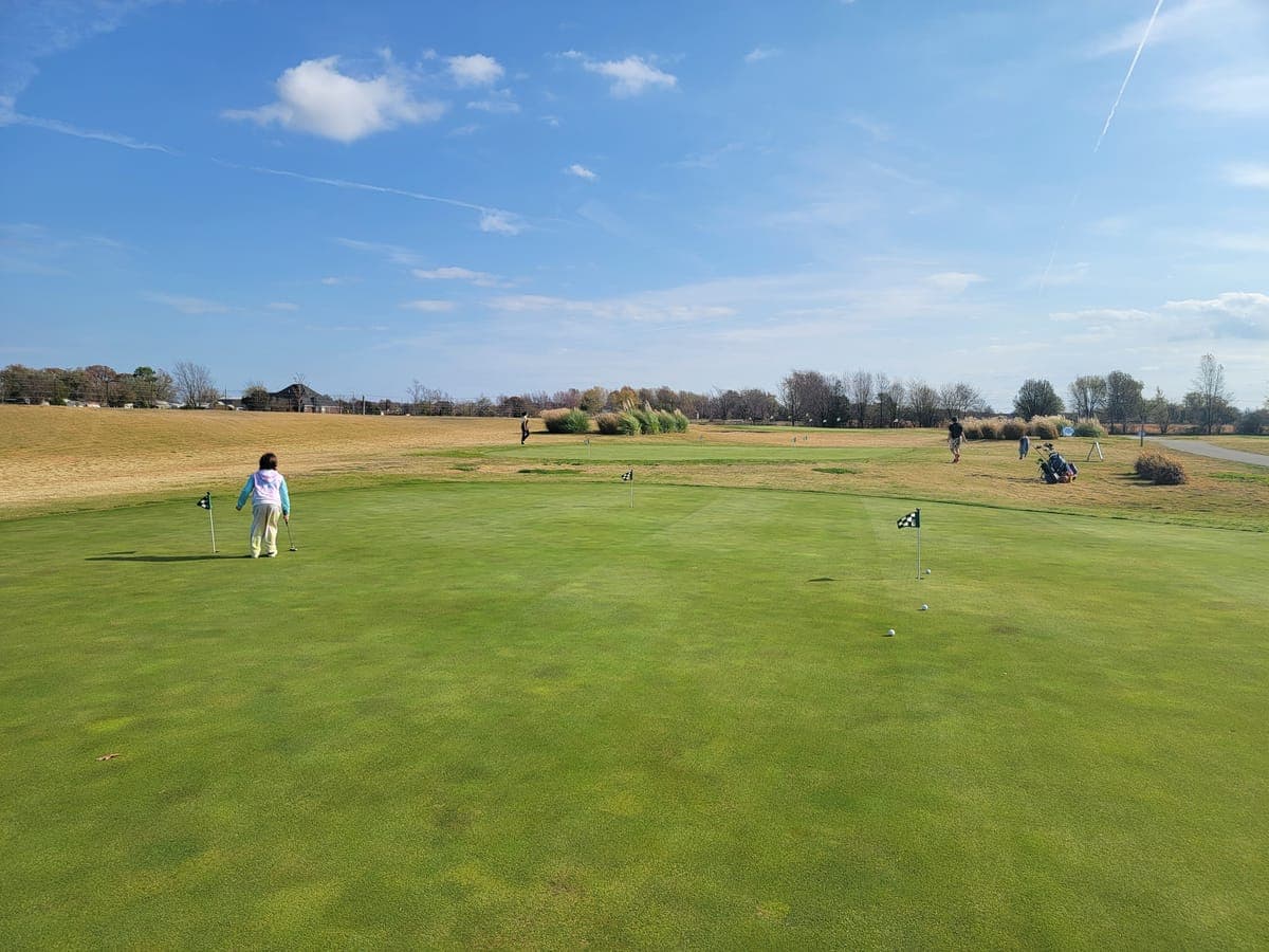 Fore the Girls Social and Golf Club