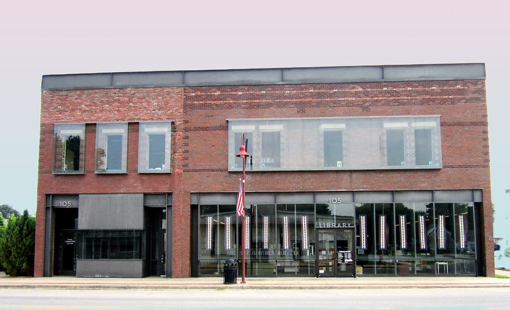 Gentry Public Library